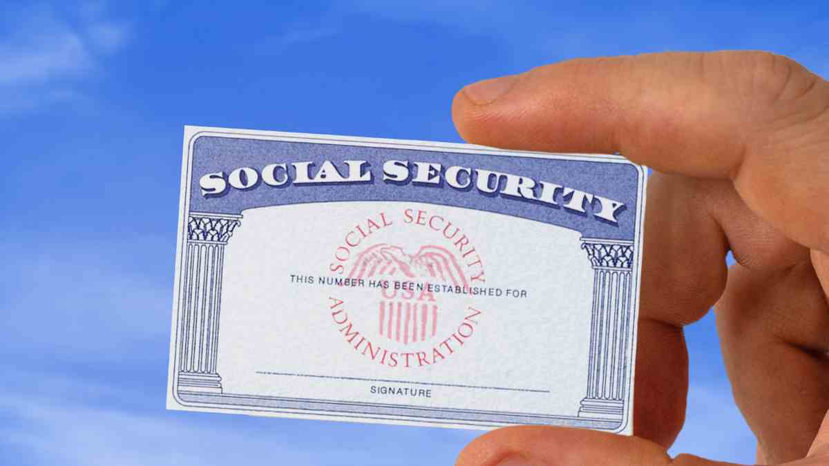 Certain Non-Citizens Now Have to Apply for Their Social Security Card in Person